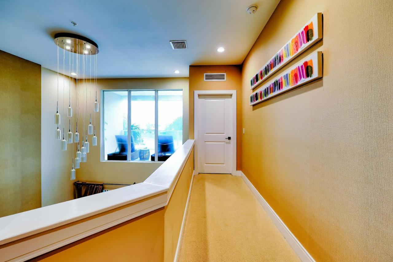Beautiful Townhome Overlooking The Lake And The Pool 올랜도 외부 사진